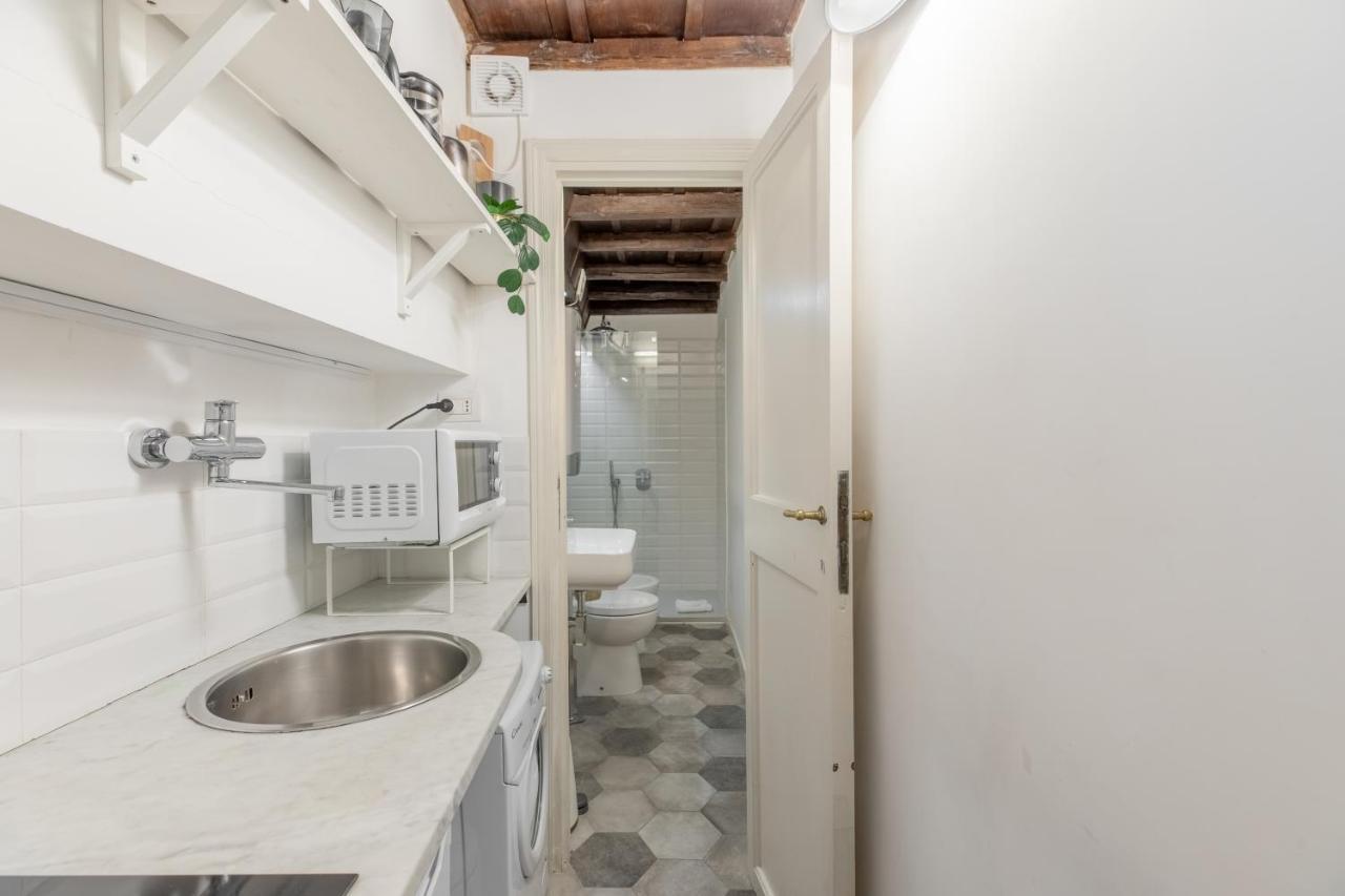 Iflat Navona Bright Studio Rome Bagian luar foto